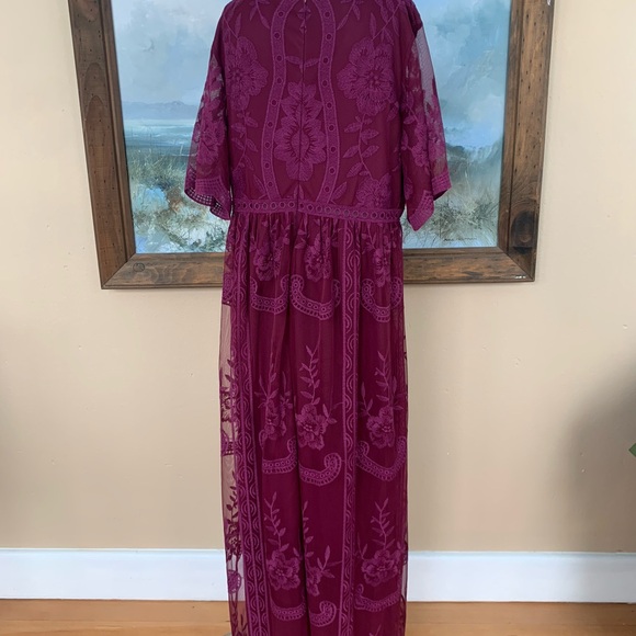 NWT Maroon Lace Overlay Maxi Dress | Flutter Sleeve V-Neck Full Length Gown - Picture 6 of 10